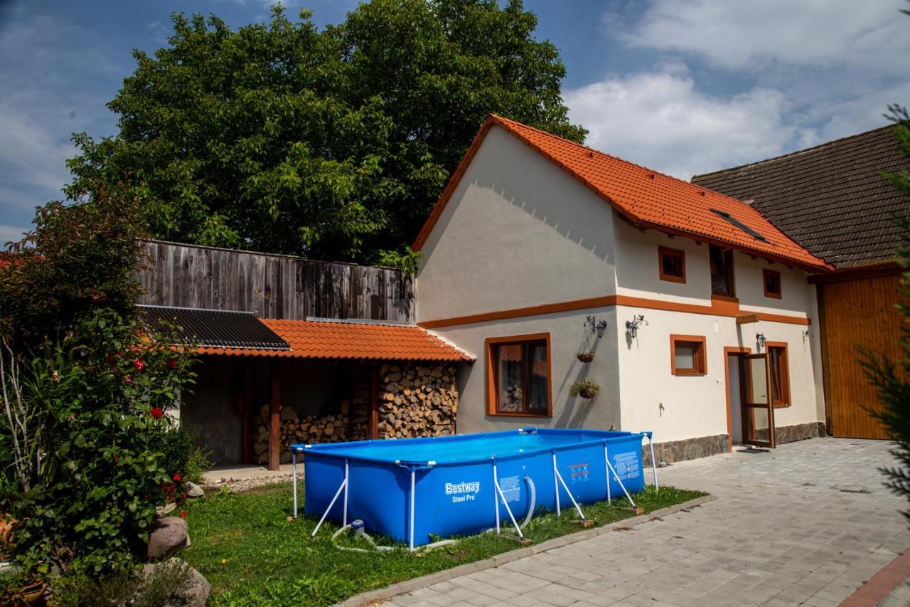 Otto'S Guesthouse Prejmer Eksteriør bilde