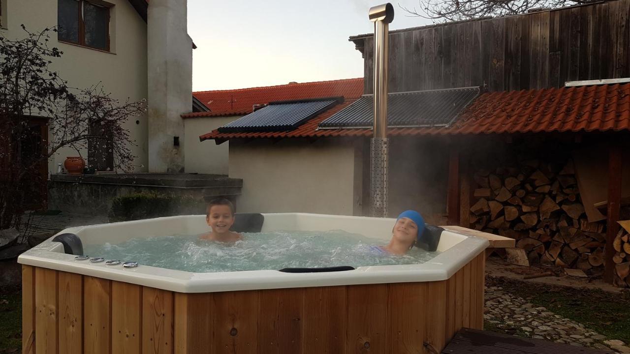 Otto'S Guesthouse Prejmer Eksteriør bilde