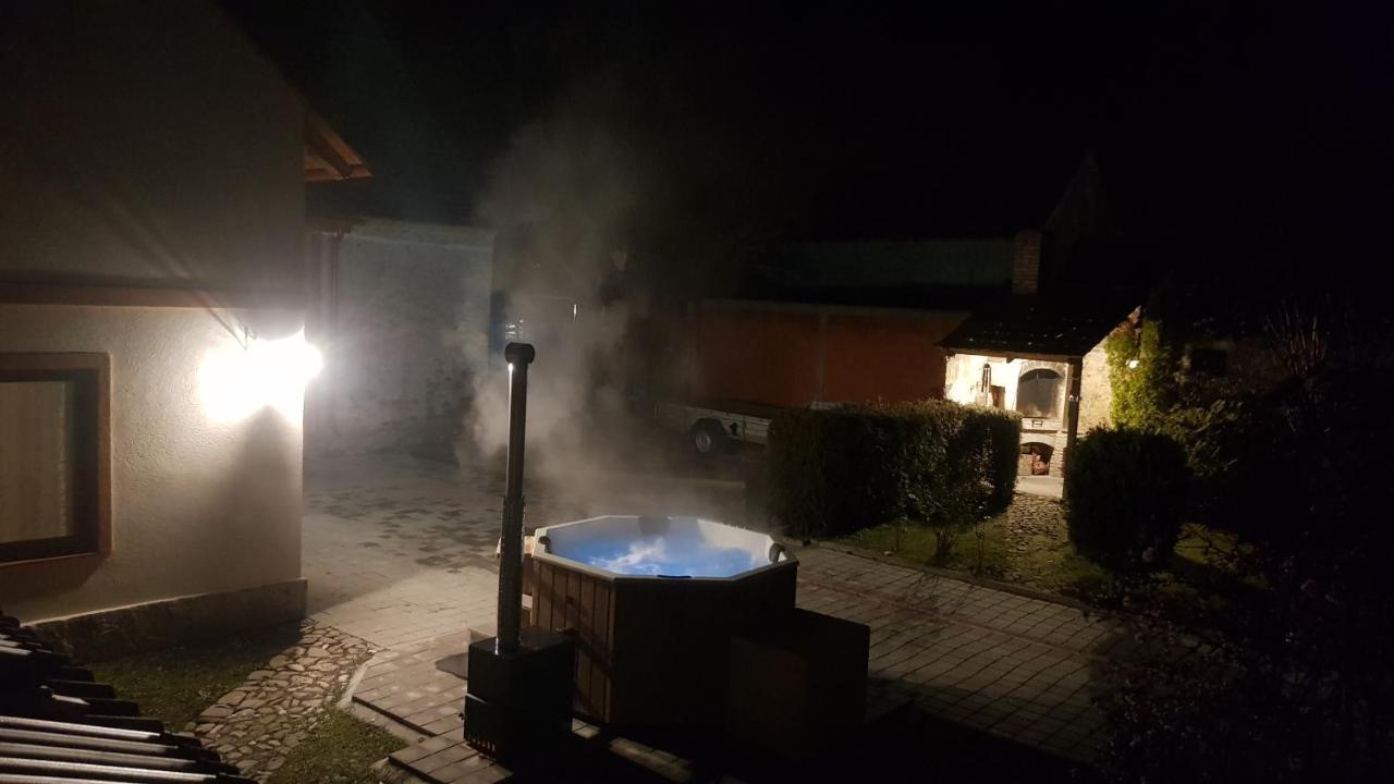 Otto'S Guesthouse Prejmer Eksteriør bilde